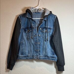 Aeropostale Women's Blue Denim Jacket with Charcoal Grey Sleeves Size L